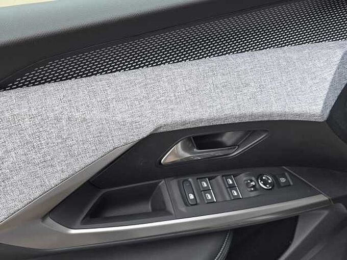 Peugeot 3008 GT el. Heckklappe/Navi/SHZ