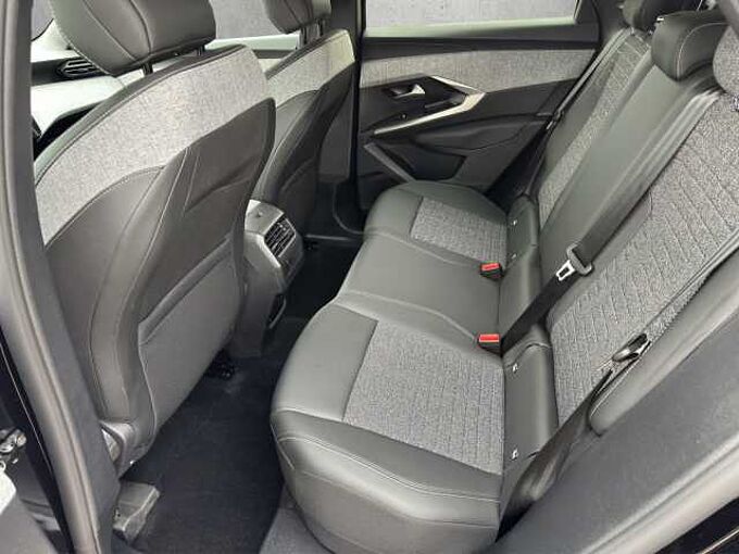 Peugeot 3008 Allure Hybrid / AHK/ Kamera / Navi /