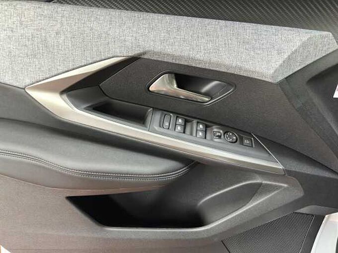 Peugeot 5008 Allure Rückfahrkamera/Teilleder