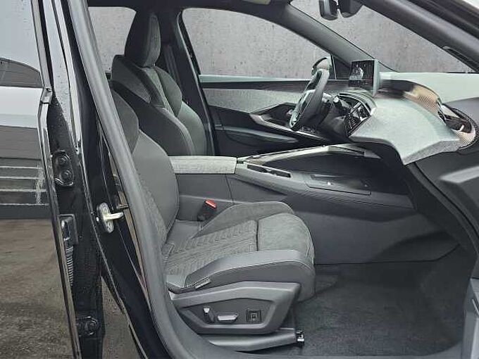 Peugeot 5008 Hybrid GT //Navi/4x Sitzheizung /LED