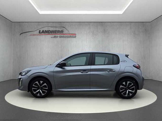 Peugeot 208 Style Sitzheizung/PDC/Navi