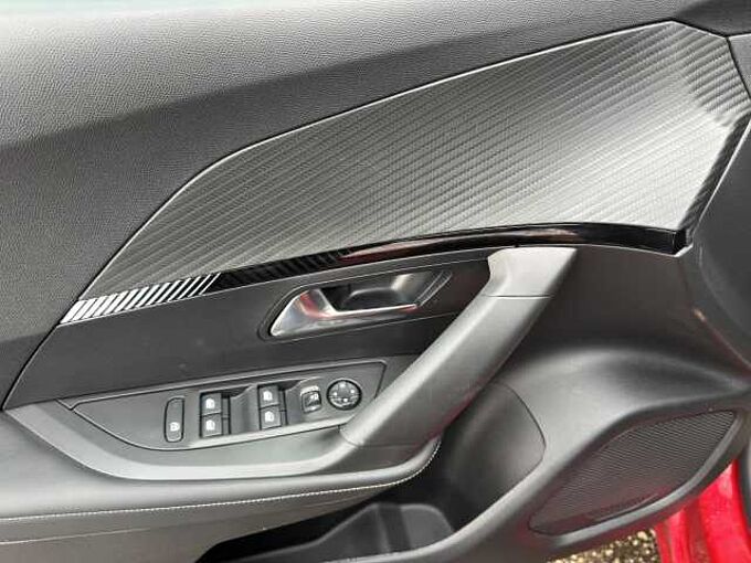 Peugeot 2008 1.2 PureTech Allure / Navi/LED/Sitzheizung