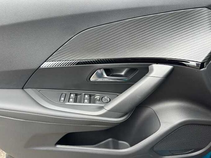 Peugeot 2008 Allure // ACC/Kamera 360°/LED/SHZ