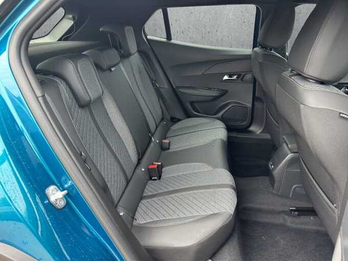 Peugeot 2008 Allure // ACC/Kamera 360°/LED/SHZ