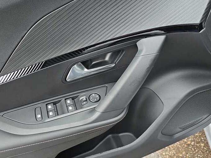 Peugeot 2008 Allure // ACC/Kamera 360&deg;/LED/SHZ