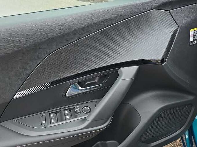 Peugeot 2008 Allure // ACC/Kamera 360&deg;/LED/SHZ