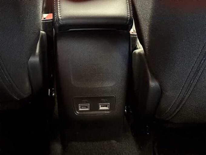 Peugeot 2008 Allure //LED/PDC/Sitzheizung