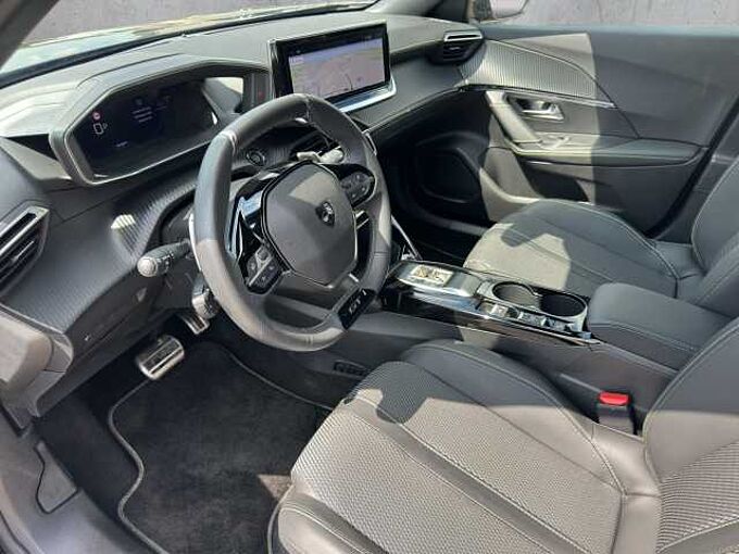 Peugeot 2008 Hybrid GT //Navigation/Kamera/