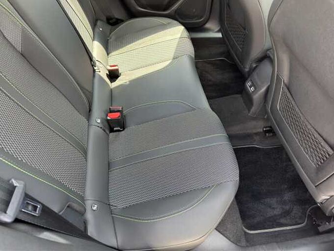 Peugeot 2008 Hybrid GT //Navigation/Kamera/