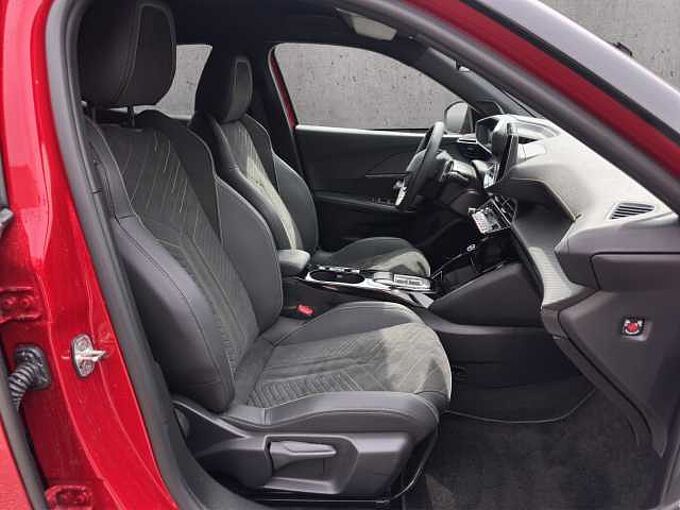 Peugeot 2008 Hybrid GT //Navigation/Kamera/
