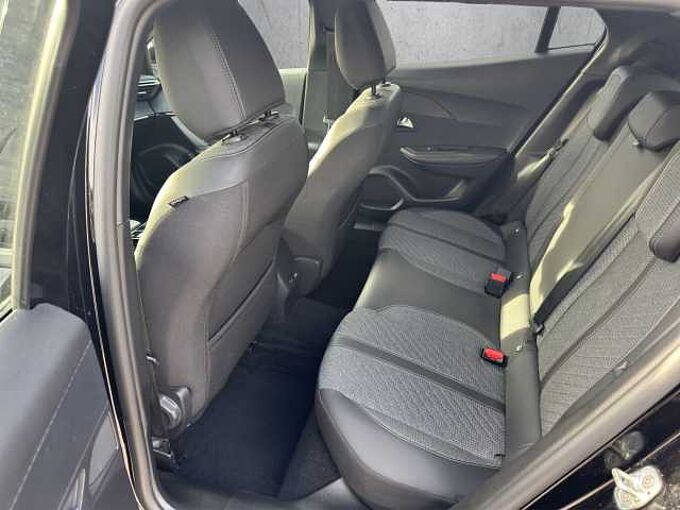 Peugeot 2008 Allure //LED/PDC/Sitzheizung