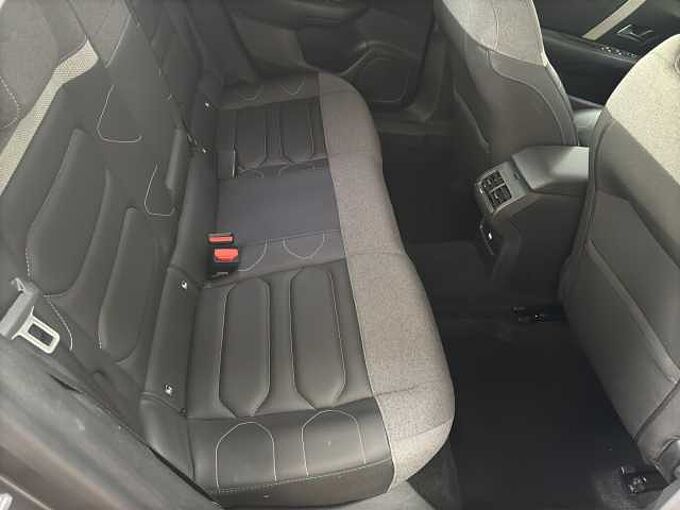 Citroen C4 PureTech 130 Shine Navi / Kamera / Head-Up...