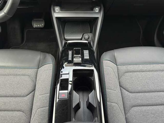 Citroen C4 PureTech 130 Plus//Navi/Kamera/Sitzheizung