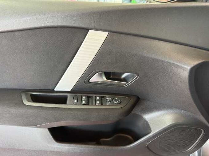 Citroen C4 136 e-DSC Plus //Kamera/Sitzheizung/LED/Navi