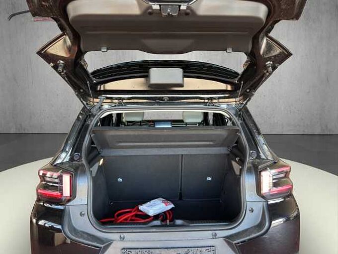 Citroen e-C3 Standard Range Max//Kamere/LED Navi