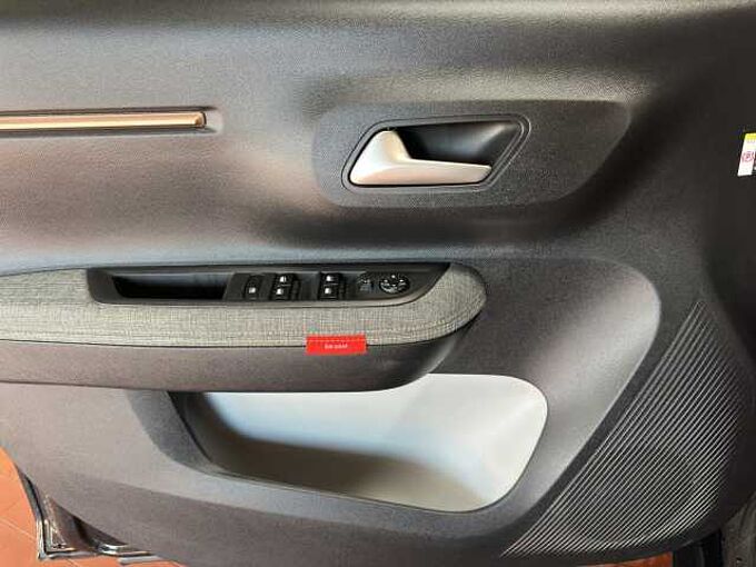Citroen e-C3 Aircross Standard Range Plus//Kamera/LED/ PDC