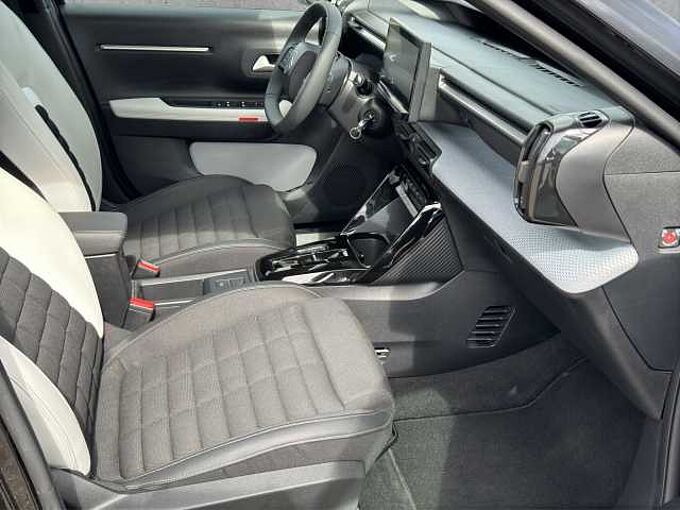 Citroen e-C3 Aircross Standard Range Max//Kamere/Sitzheizung/LED Navi
