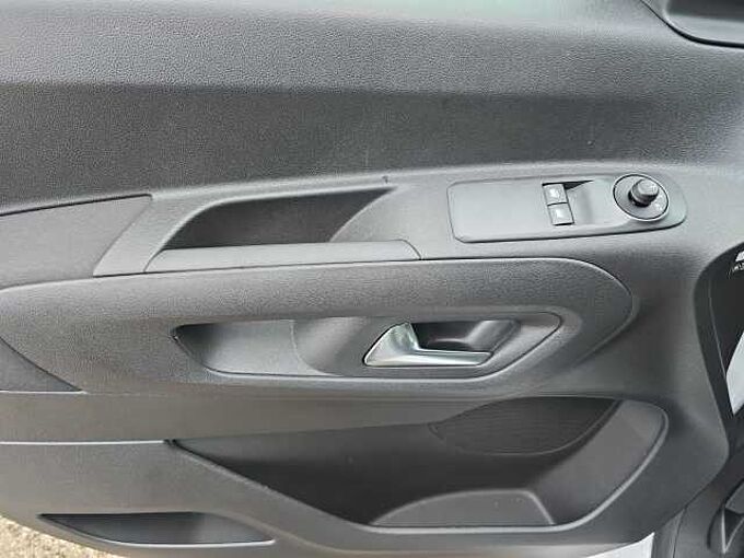 Citroen Berlingo Plus // Rückfahrkamera/2xSchiebetüre