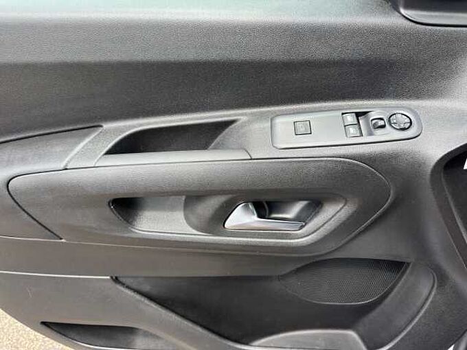 Citroen Berlingo 130 HDI L2+ // Navi/Kamera /PDC
