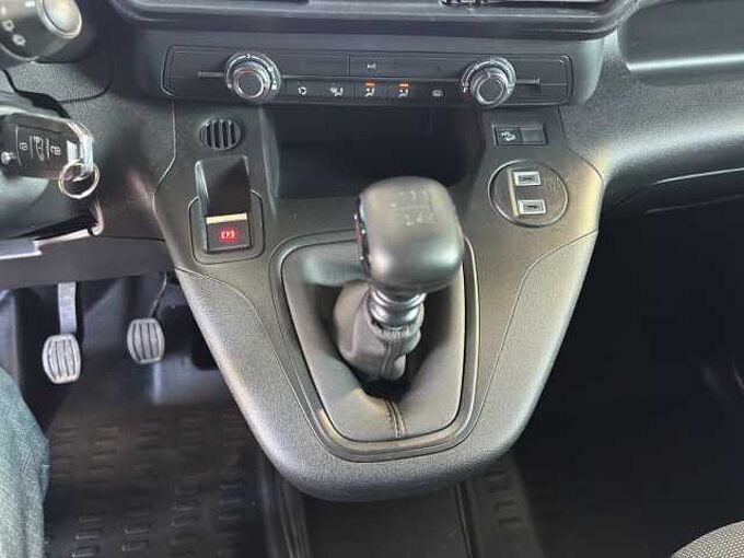 Citroen Berlingo 130 HDI L2+ // Navi/Kamera /PDC