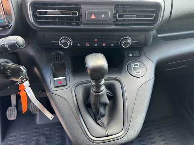 Citroen Berlingo 130 HDI L2+ // Navi/Kamera /PDC