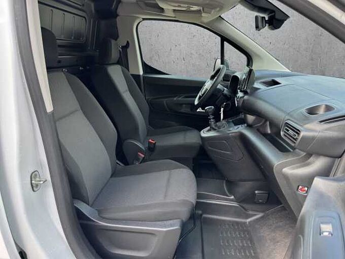 Citroen Berlingo 130 HDI L2+ // Navi/Kamera /PDC