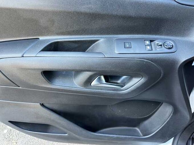 Citroen Berlingo 130 HDI L2+ // Navi/Kamera /PDC