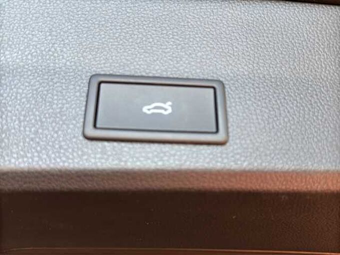 SEAT Ateca 2.0 TDI FR //5 J. Garantie /Navi/Sitzheizung/Kamera /elektr.Heckklappe