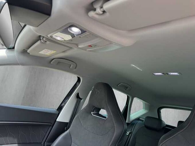 CUPRA Ateca 2.0 TSI 4Drive // 5 J Garantie/AHK/Navi /elektr. Heckklappe