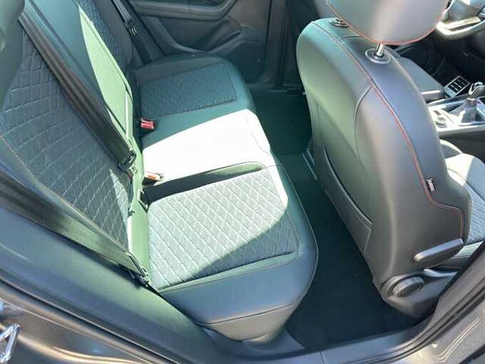 SEAT Ateca 1.5 TSI FR // 5 Jahre Garantie /LED/Navi /Kamera