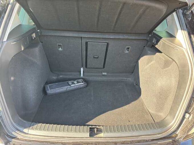 SEAT Ateca TSI FR / 3 J. Garantie/ Navi / SHZ