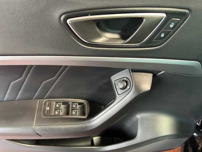 SEAT Ateca 1.5 TSI FR  //5 J. Garantie /Navi/Sitzheizung/Kamera /elektr.Heckklappe