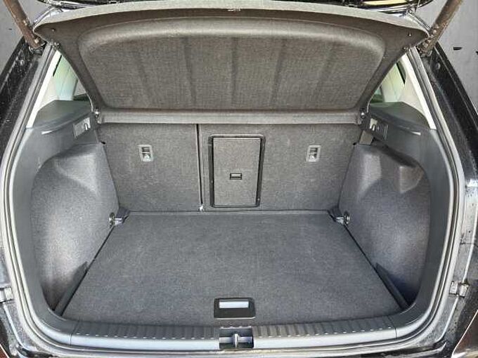 SEAT Ateca 1.5 TSI FR  //5 J. Garantie /Navi/Sitzheizung/Kamera /elektr.Heckklappe