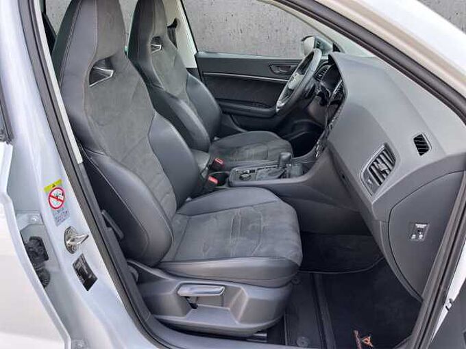 CUPRA Ateca 2.0 TSI 4Drive // 5 J Garantie/AHK/Navi /elektr. Heckklappe