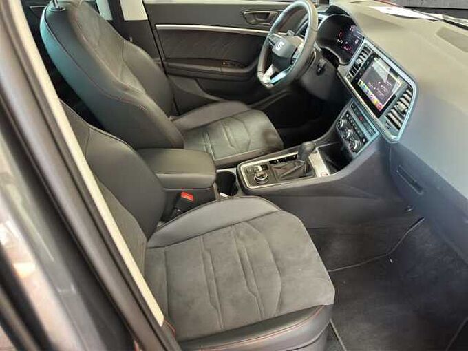 SEAT Ateca 2.0 TDI FR //5 J. Garantie /Navi/Sitzheizung/Kamera /elektr.Heckklappe