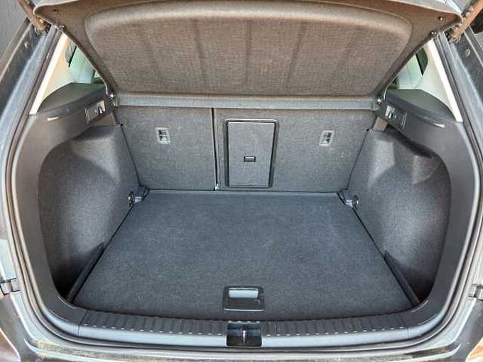 SEAT Ateca 2.0 TDI FR //5 J. Garantie /Navi/Sitzheizung/Kamera /elektr.Heckklappe