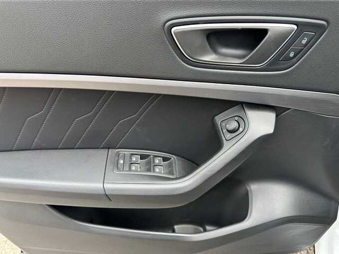 SEAT Ateca 1.5 TSI FR  //5 J. Garantie /Navi/Sitzheizung/Kamera /elektr.Heckklappe