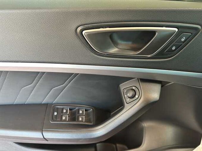 SEAT Ateca 1.5 TSI FR  //5 J. Garantie /Navi/Sitzheizung/Kamera /elektr.Heckklappe