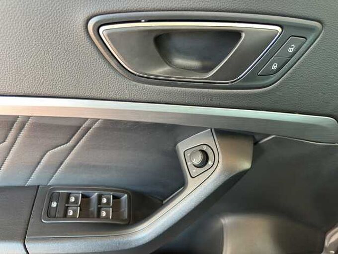 SEAT Ateca 1.5 TSI FR  //5 J. Garantie /Navi/Sitzheizung/Kamera /elektr.Heckklappe