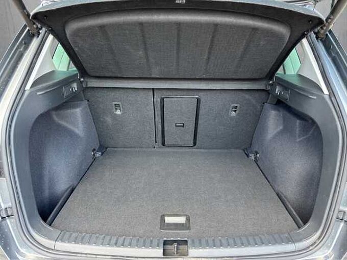 SEAT Ateca 1.5 TSI FR  //5 J. Garantie /Navi/Sitzheizung/Kamera /elektr.Heckklappe
