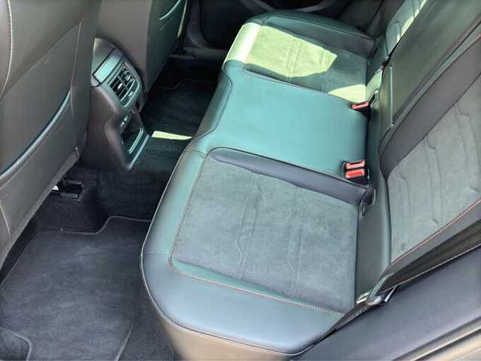 SEAT Ateca  TDI FR //5 J. Garantie /elektr.Heckklappe/Navi/Sitzheizung/Kamera