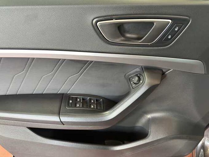 SEAT Ateca 1.5 TSI FR  //5 J. Garantie /Navi/Sitzheizung/Kamera /elektr.Heckklappe