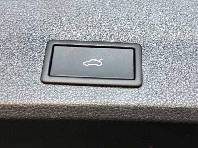 CUPRA Ateca 2.0 TSI 4Drive // 5 J Garantie/AHK/Navi /elektr. Heckklappe