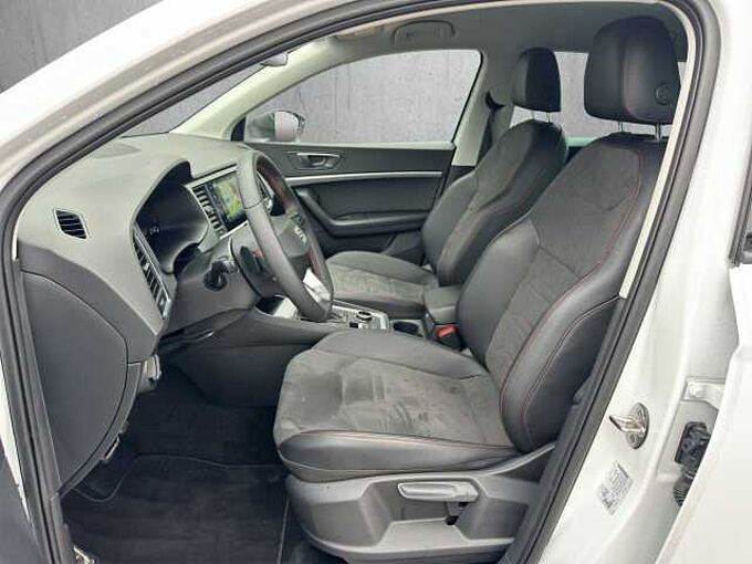 SEAT Ateca 2.0 TDI FR //5 J. Garantie /Navi/Sitzheizung/Kamera /elektr.Heckklappe