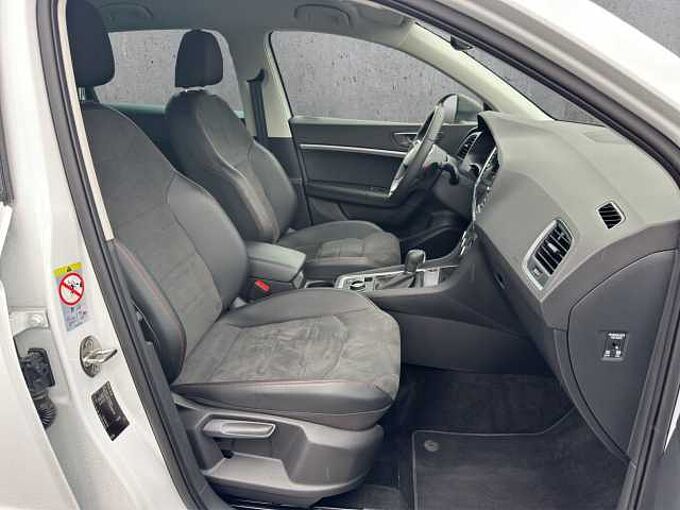 SEAT Ateca 2.0 TDI FR //5 J. Garantie /Navi/Sitzheizung/Kamera /elektr.Heckklappe