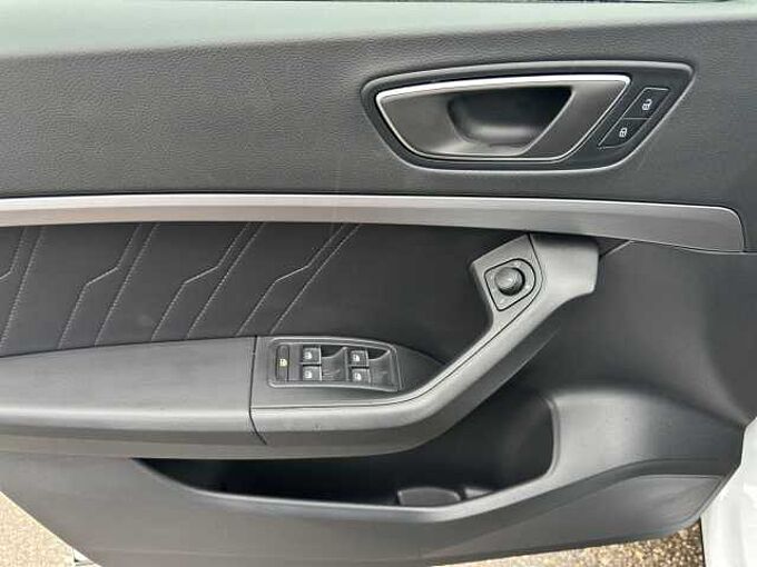 SEAT Ateca 2.0 TDI FR //5 J. Garantie /Navi/Sitzheizung/Kamera /elektr.Heckklappe