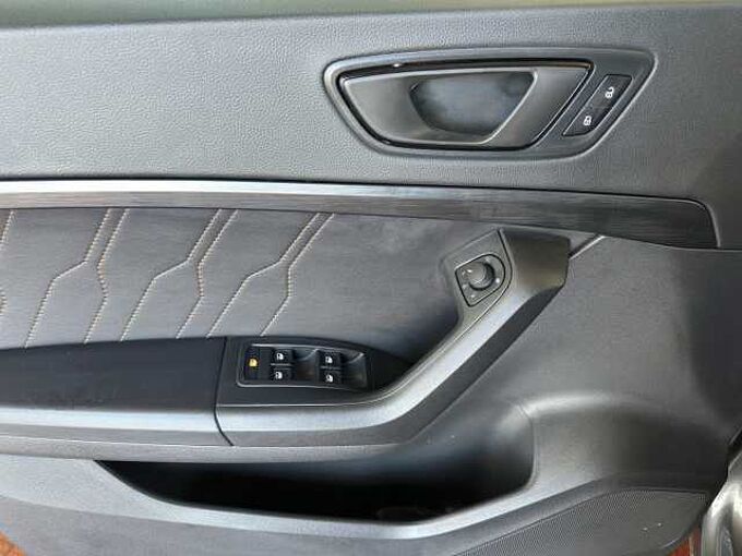 CUPRA Ateca 2.0 TSI 4Drive // 5 J Garantie/AHK/Navi /elektr. Heckklappe