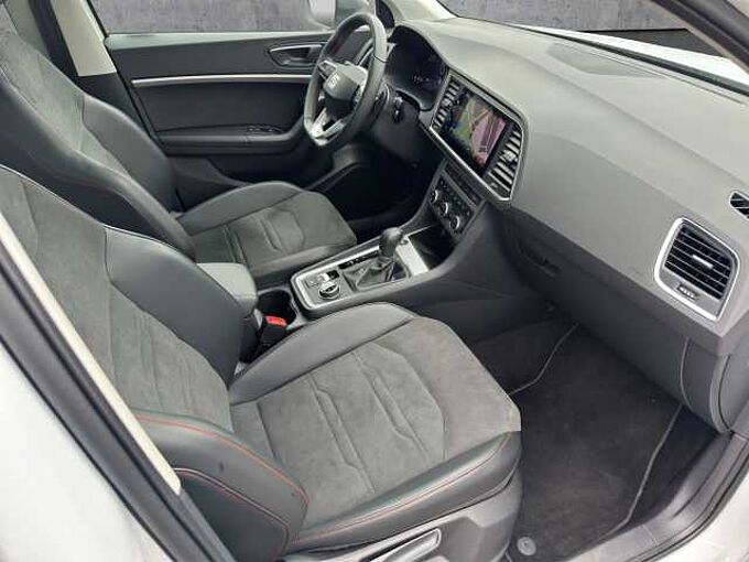 SEAT Ateca 1.5 TSI FR  //5 J. Garantie /Navi/Sitzheizung/Kamera /elektr.Heckklappe