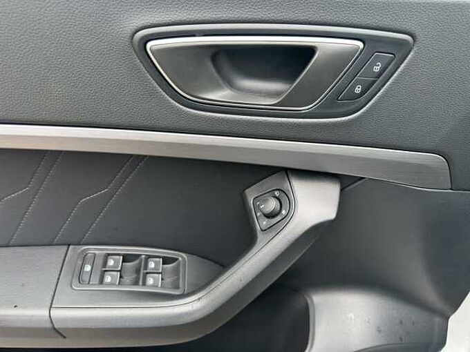 SEAT Ateca 1.5 TSI FR  //5 J. Garantie /Navi/Sitzheizung/Kamera /elektr.Heckklappe