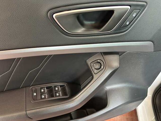 SEAT Ateca FR TSI   //5 J. Garantie /Navi/Sitzheizung/Kamera /elektr.Heckklappe
